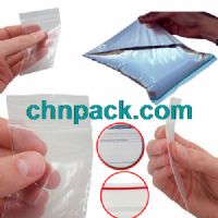 zip-lock-bag01Recloseable PE zip lock bag