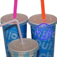 plastic-cup-lid04Plastic lid(Flat lid with hole for straw)